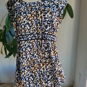 Motherhood women  T-shirt  maternity  Sz  M.